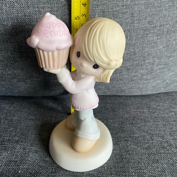 Precious Moments Happy Birthday To You! 2011 - Picture 9 of 9